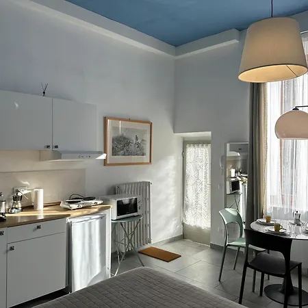 דירה Nice Studio Apartment פראטו