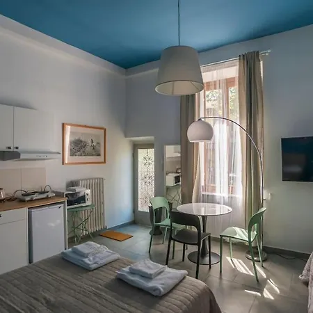 Apartamento Nice Studio Apartment Prato (Prato)